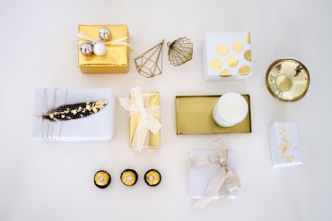 Elegante gold weiße Geschenkverpackung für Weihnachten_lindaloves.de DIY Blog aus Berlin
